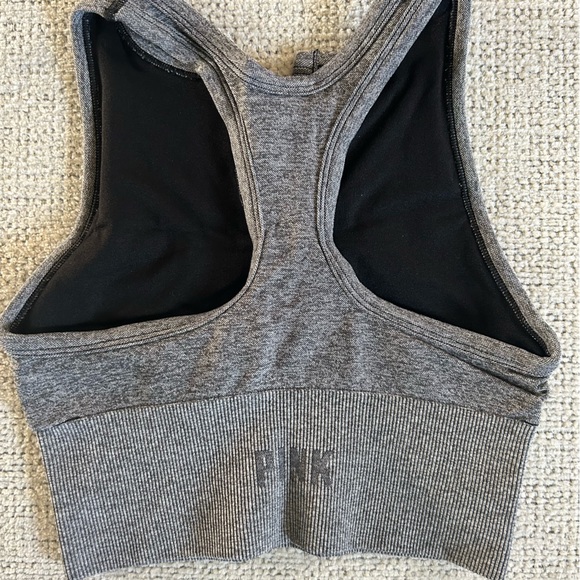 Victoria’s Secret Pink Split Neck Sports Bra-Marble Blk-Sz.XS NWT🖤 - Picture 5 of 6